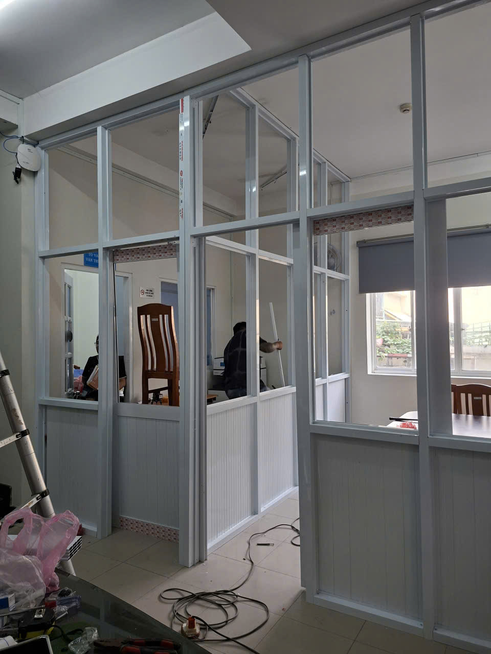 Vách ngăn văn phòng